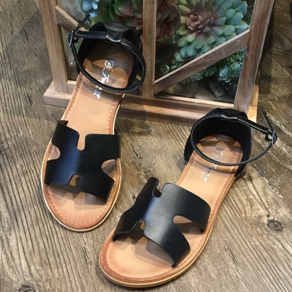 BETSY- Cut Out Strap Sandal - Picture 2 of 4